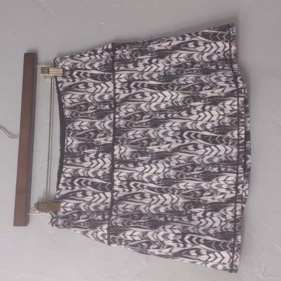 Victoria secret sport skirt with short inside size SP in excellent condition - Picture 2 of 5